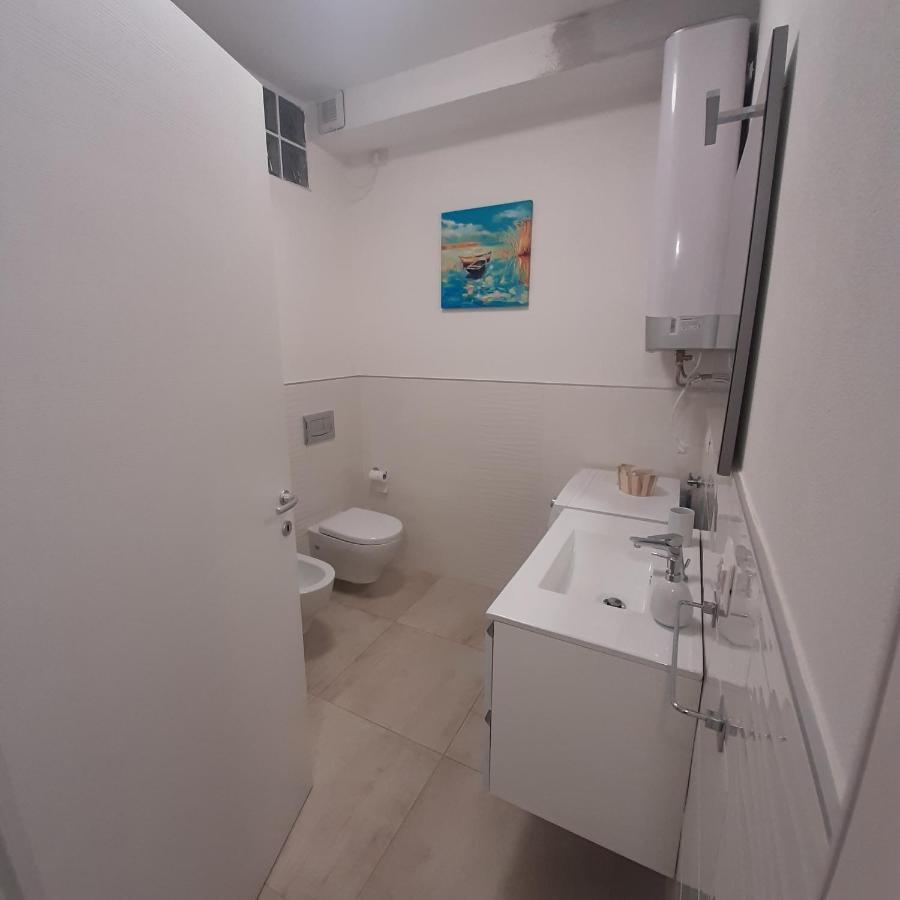 Casa Di Matteo Lägenhet Villasimius Exteriör bild