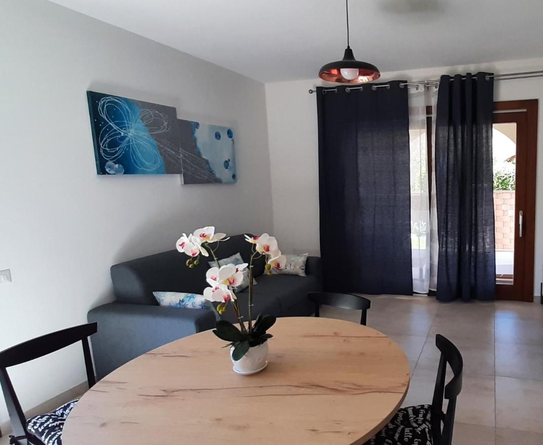 Casa Di Matteo Lägenhet Villasimius Exteriör bild