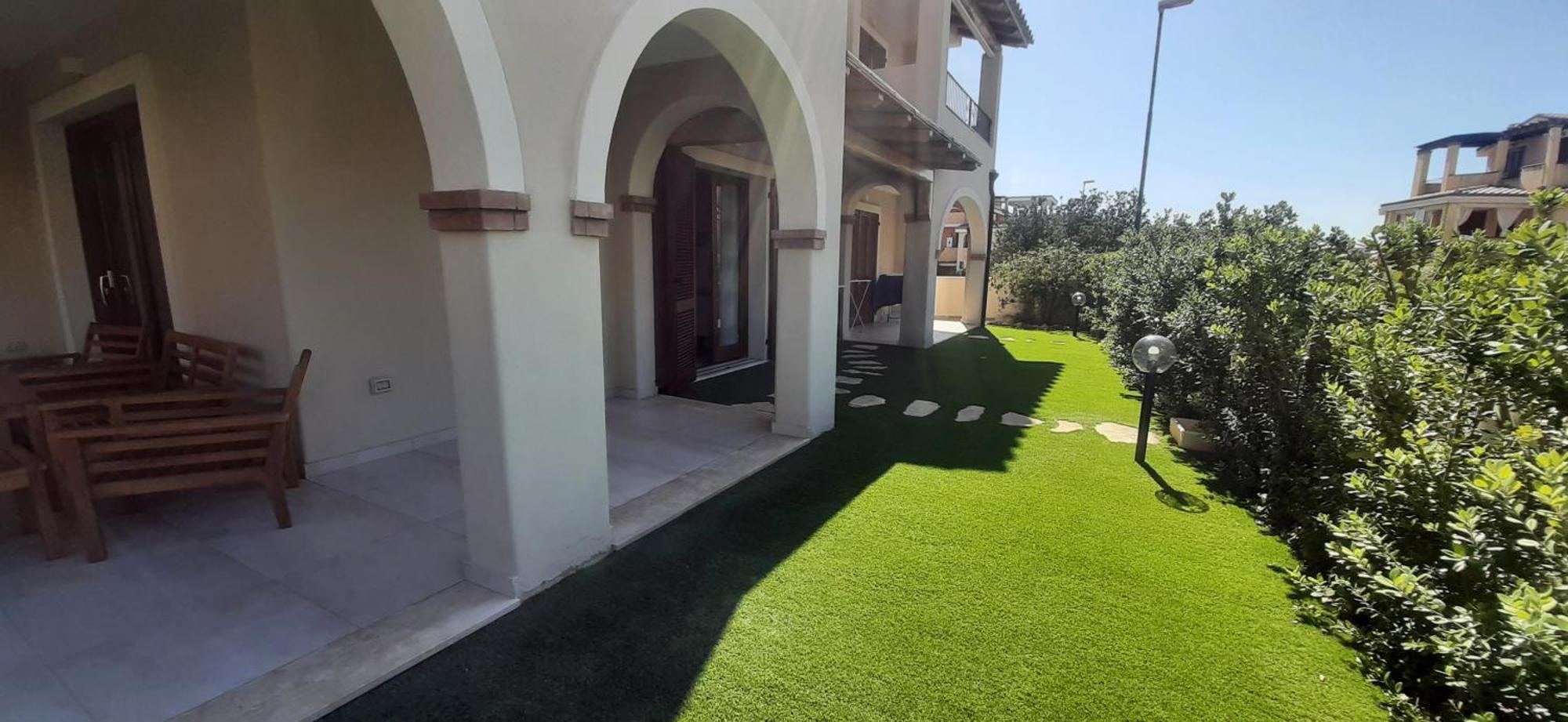 Casa Di Matteo Lägenhet Villasimius Exteriör bild